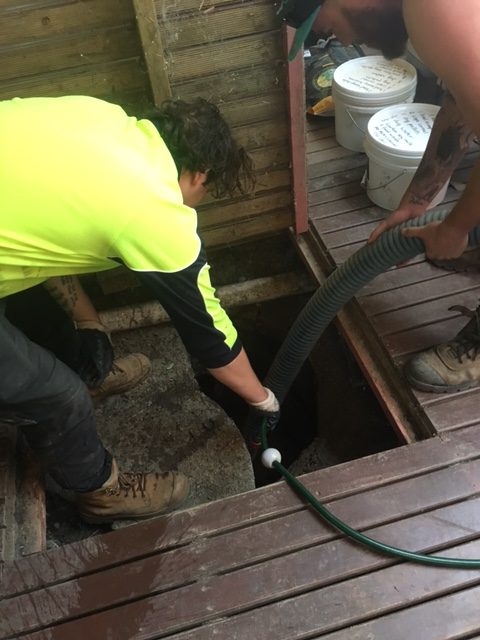 grease trap service, grease trap cleaning needs, liquid waste removal